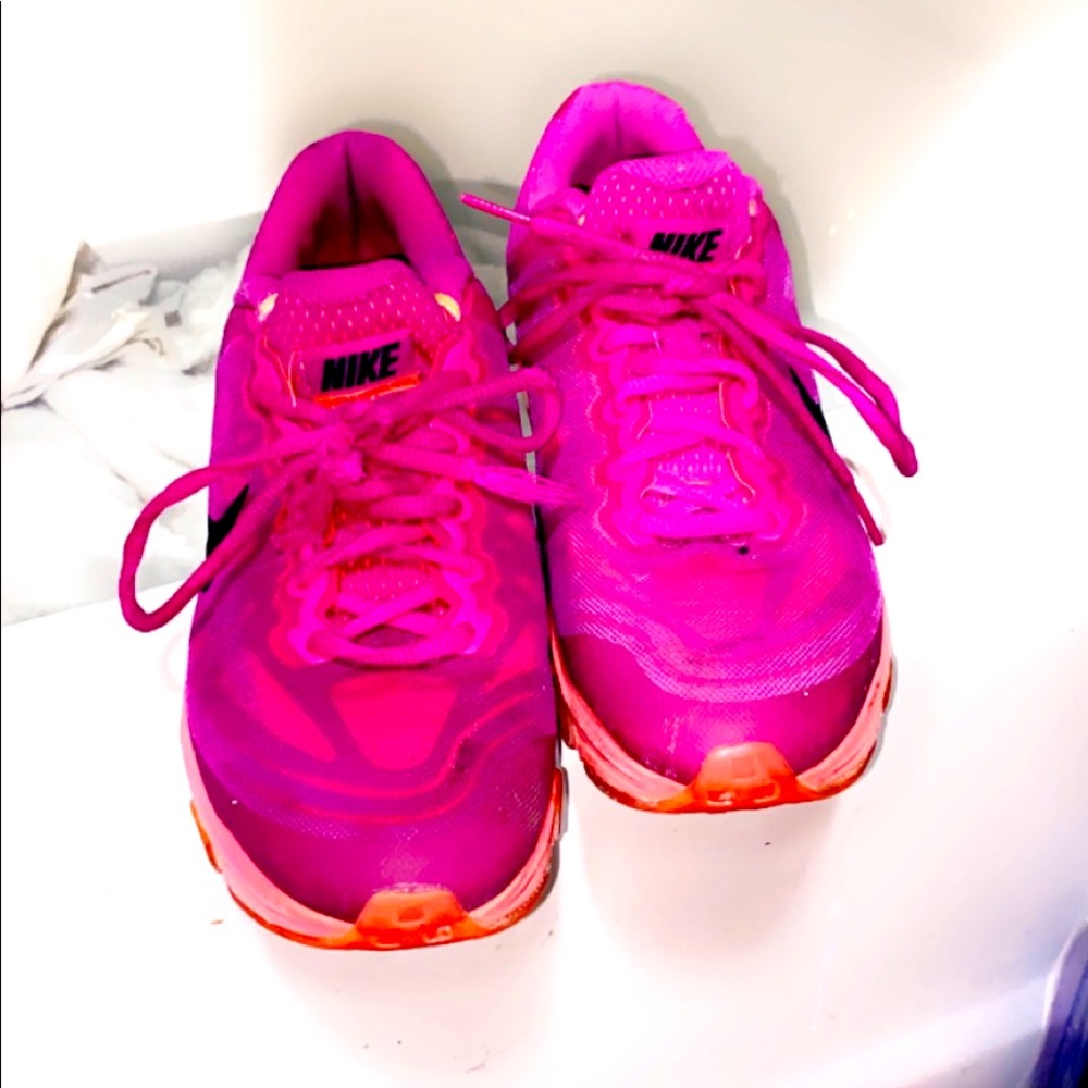 Nike shoes